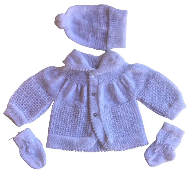 casaco de bebê, casaco infantil, conjunto de roupa para bebê, casaco com botões, acessórios de bebê, touca de bebê, luvas infantis, sapatinhos de bebê, roupa de bebê artesanal, pacote para recém-nascido